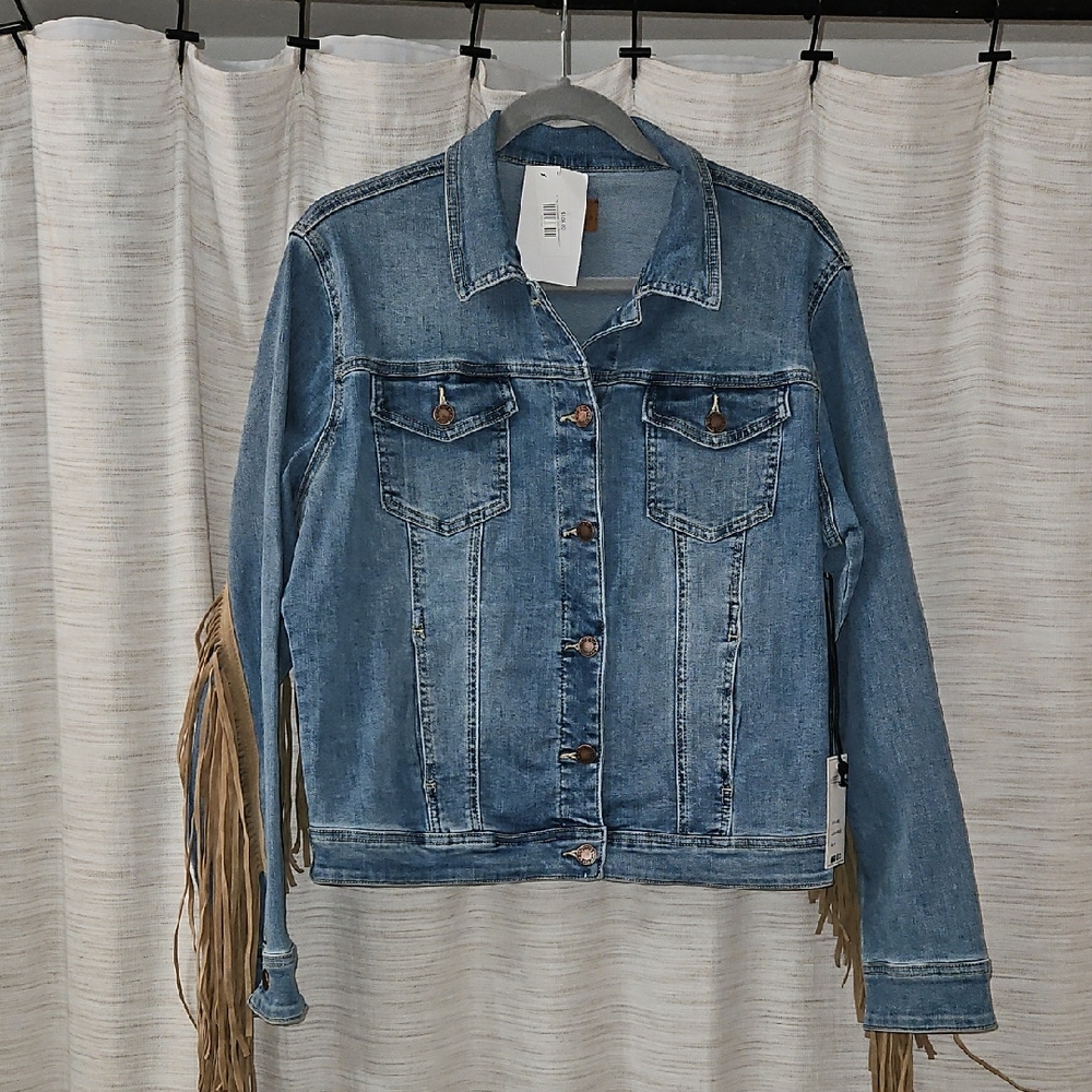 NWT Judy Blue Fringe Jean Jacket Size M
